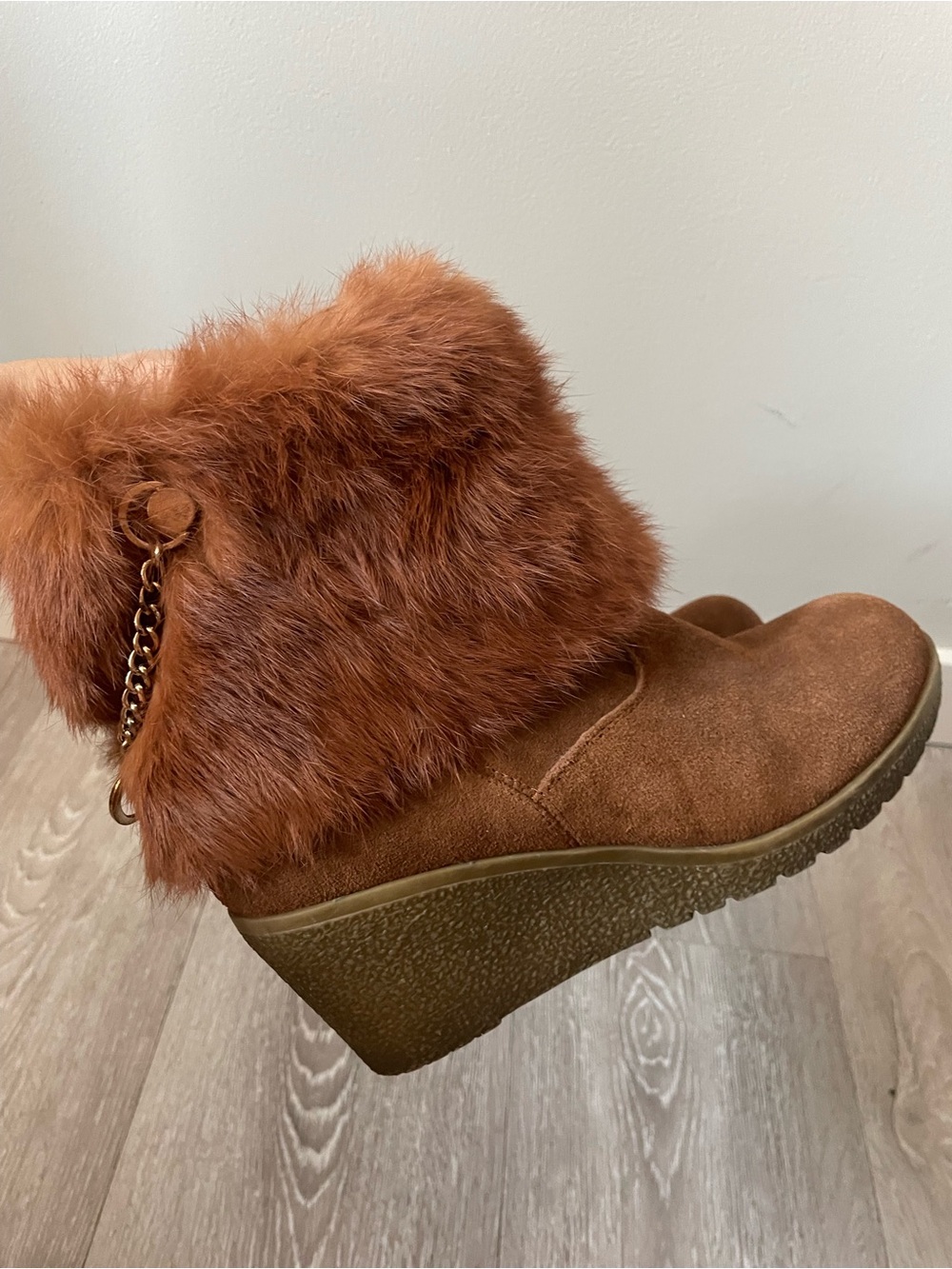 Y2K Vintage Genuine Fur Suede Wedge Ankle Winter Boots D Charm Chain